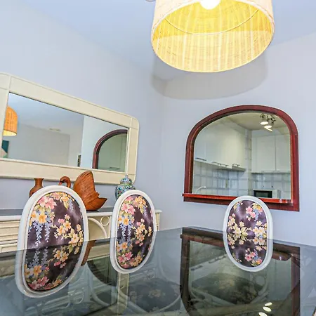 Versalles C 1 1 - Only Families Apartment Cambrils