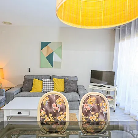 Apartment Versalles C 1 1 - Only Families