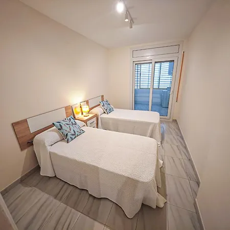 Versalles C 1 1 - Only Families * Cambrils